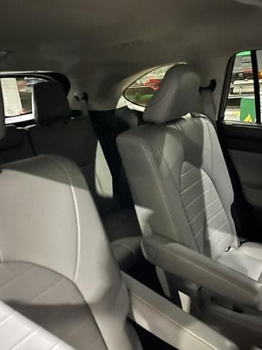 Toyota Highlander: 2021 г., 2.5 л, Автомат, Гибрид, Кроссовер — 8