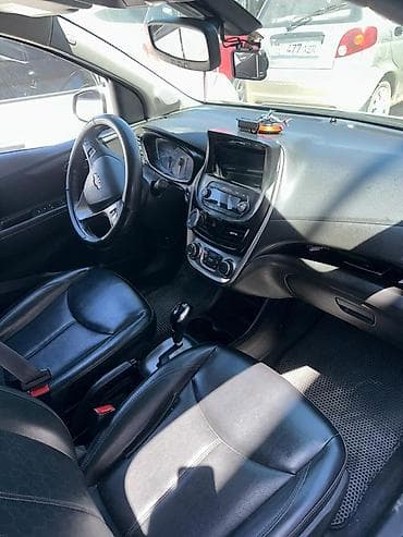бензовоз зил: Chevrolet Spark: 2016 г., 1 л, Автомат, Бензин, Хэтчбэк — 8