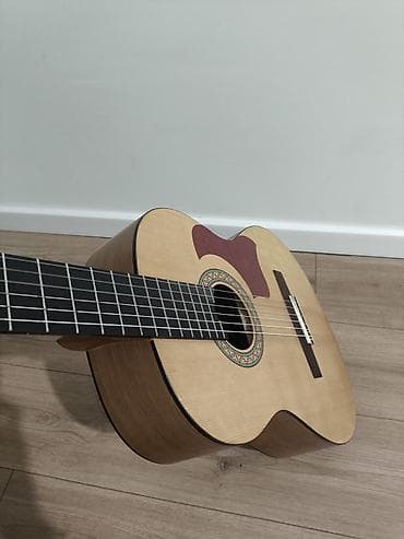 native instruments: Классическая гитара Yamaha C40M - Размер: полноразмерная 4/4 — 2