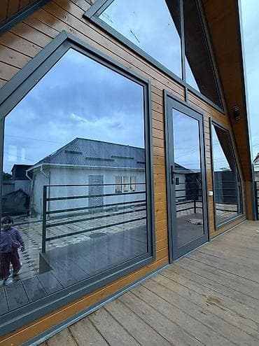 стол для парикмахера: Гостиница a-frame день ночь сутки в г Каракол ! Чисто и Уютно,свежий — 2