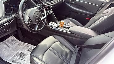 lexsus is: Hyundai Sonata: 2020 г., 2 л, Автомат, Газ, Седан — 4