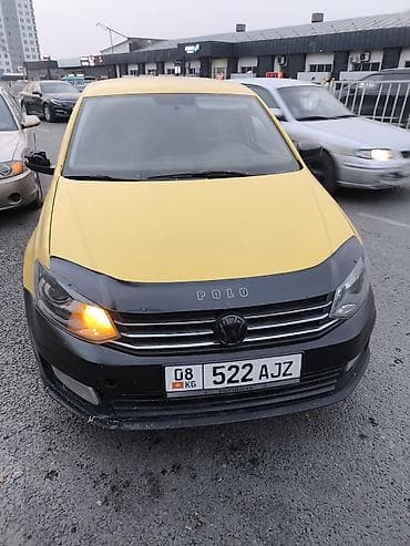 Volkswagen Polo: 2016 г., 1.6 л, Кол менен иштөөчү, Бензин, Седан