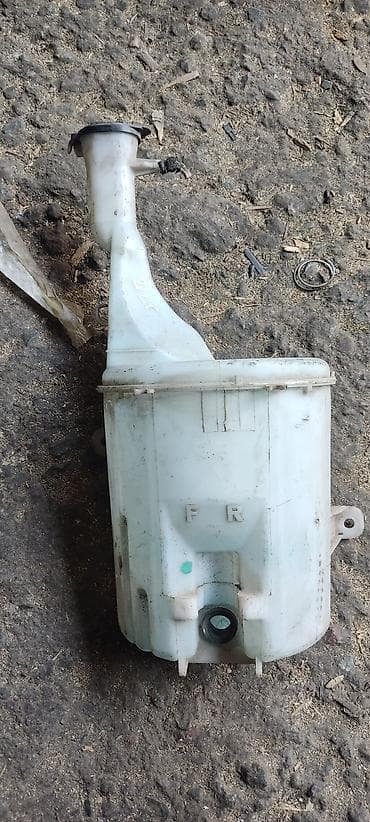 ist: Toyota, 2002 г., Б/у, Оригинал — 1