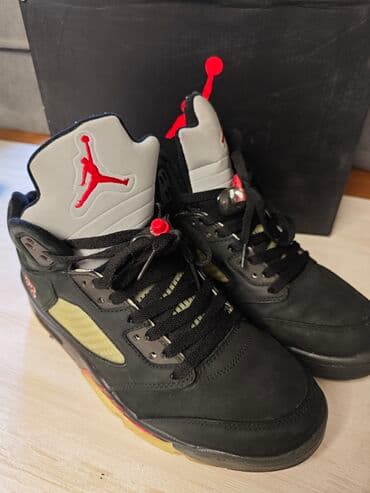 зимние жорданы: Мужские кроссовки, 43, Nike, Б/у, цвет - Черный — 1