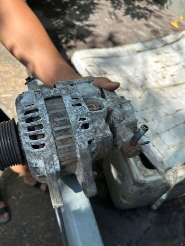 Генератор Hyundai 2011 г., Б/у, Оригинал