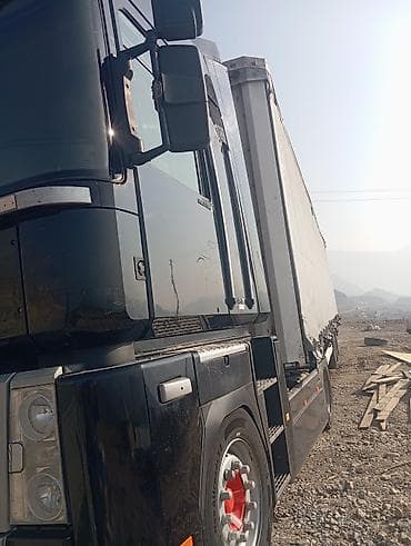 обо метан: Тягач, Renault, 2012 г., Тентованный — 9