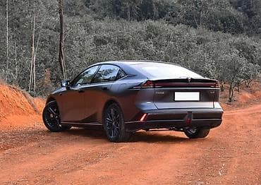 bmw e20: Changan : 2025 г., 1.5 л, Робот, Электромобиль, Лифтбек — 4