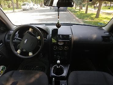 Продажа авто: Ford Mondeo: 2003 г., 1.8 л, Механика, Бензин, Универсал — 5