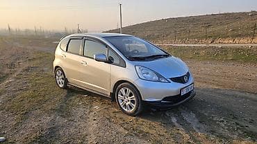 обшивка фит: Honda Fit: 2009 г., 1.2 л, Автомат, Бензин, Хэтчбэк — 6