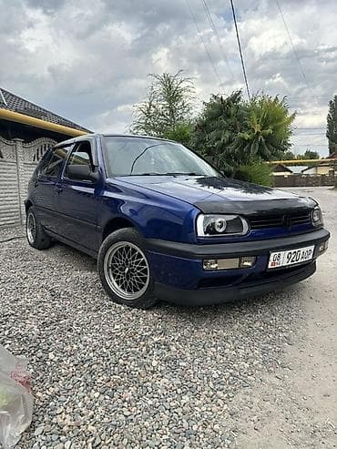 Volkswagen Golf: 1994 г., 1.6 л, Механика, Бензин, Хэтчбэк at lalafo.kg Volkswagen Golf: 1994 г., 1.6 л, Механика, Бензин, Хэтчбэк