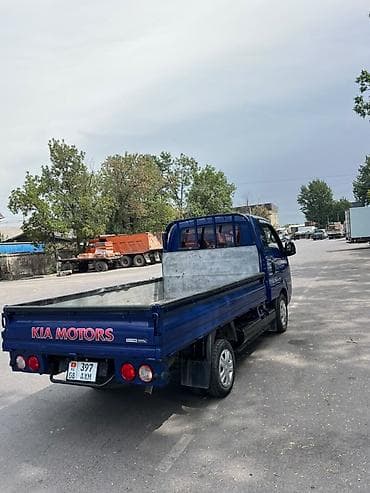 bongo: Kia Bongo III (однотонный бортовой малотоннажник) срочно срочно — 5