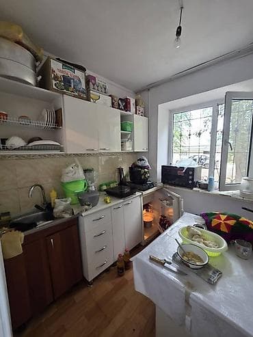 элитка кг: 1 комната, 32 м², 1 этаж — 4