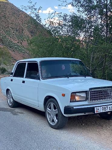 ланкрузер 105: ВАЗ (ЛАДА) 2107: 2011 г., Седан — 2