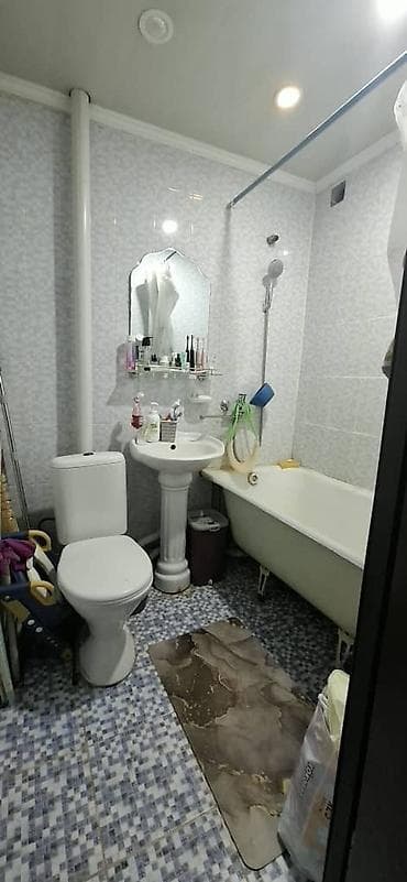 Недвижимость: 2 комнаты, 43 м², 9 мкр 104 серия, 4 этаж, Старый ремонт — 4