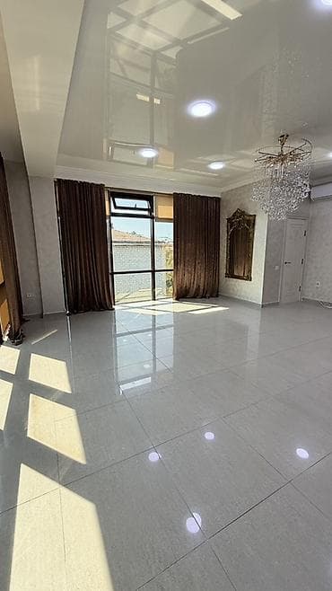 азия пелес: Просторная светлая комната с панорамным остеклением - Большое — 3