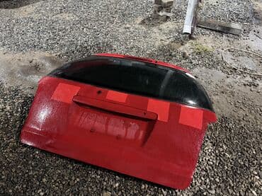 на мпв: Крышка багажника Mazda, 2001 г., Б/у, Оригинал — 3