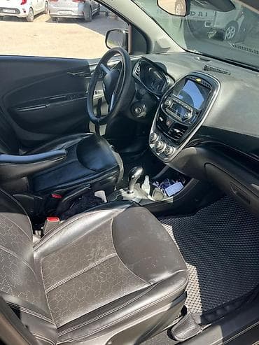 lf sonata: Chevrolet Spark: 2018 г., 1 л, Вариатор, Бензин, Хэтчбэк — 5