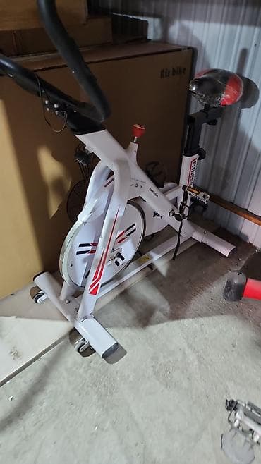 Велотренажёр. в отличном состоянии