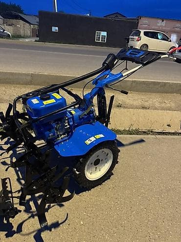 косилки бензиновые: Мотоблок бензиновый, с фрезами Описание: - Тип: мотоблок с — 2