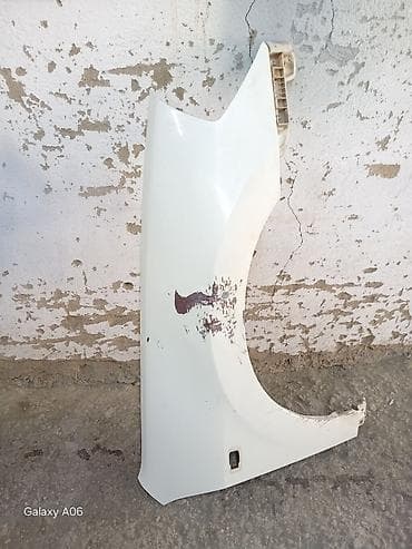 Крыло Переднее правое Nissan