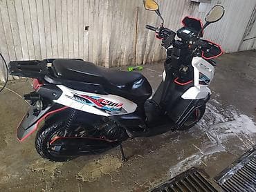 скутер водиной: Тип скутера 150 куб. см, Бензин, Б/у — 2