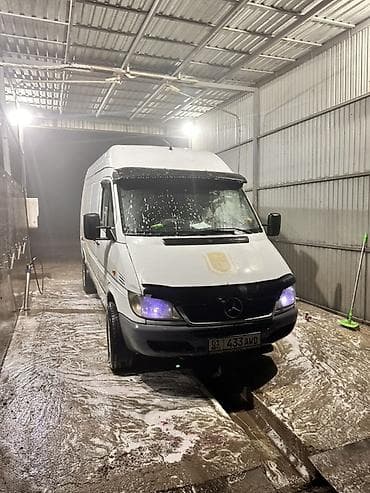 Легкий грузовик, Mercedes-Benz