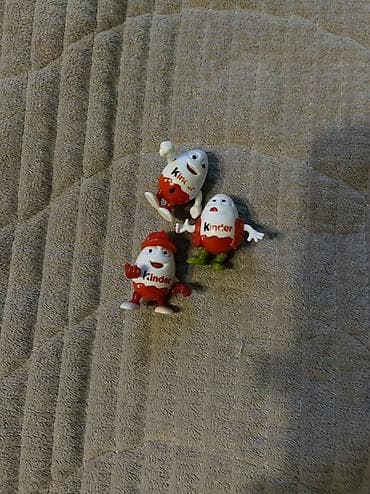 робо: Большая коробка мини-фигурок и игрушек из киндер-сюрпризов/коллекций — 5