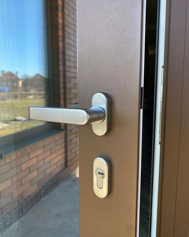 набор ключей хорошего качества: Двери алюминиевые теплая серия. Качественные долговечные двери — 2