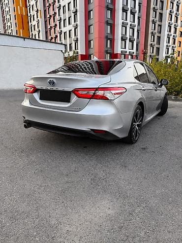стабил: Toyota Camry: 2020 г., 2.5 л, Вариатор, Гибрид, Седан — 4
