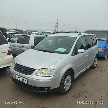 Volkswagen Touran: 2004 г., 1.9 л, Механика, Дизель, Универсал at lalafo.kg Volkswagen Touran: 2004 г., 1.9 л, Механика, Дизель, Универсал