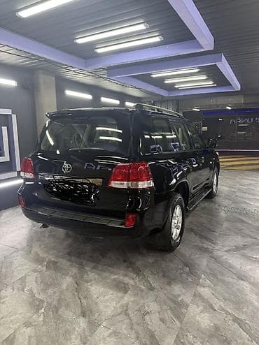 аренда ленд крузер 200: Toyota Land Cruiser: 2008 г., Бензин, Внедорожник — 3