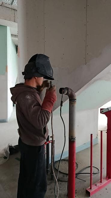Вакансии: Требуется Сантехник, Оплата: Почасовая, Более 5 лет опыта — 1