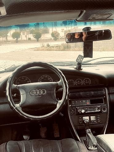 Audi: Audi A6: 1995 г., 2.6 л, Механика, Бензин, Седан — 6
