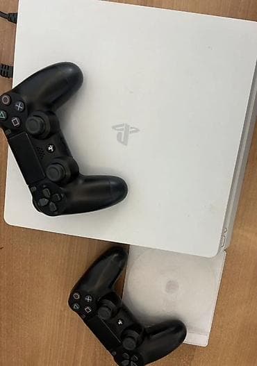 PS4 (Sony PlayStation 4): PlayStation 4 pro, цвет белый (Glacier White) Комплектация и — 1