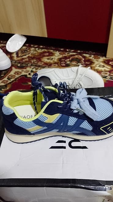 Кроссовки спортивные - Цвет: сочетание синего, голубого и лимонного -