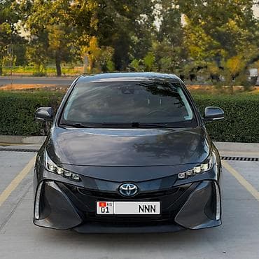 дамкрат авто: Toyota Prius: 2021 г., 1.8 л, Вариатор, Гибрид, Лифтбек — 5