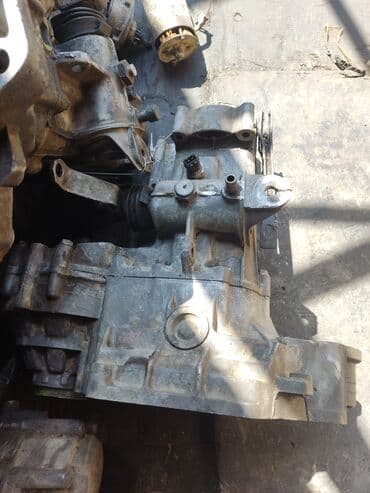 кулиса гольф 2: Коробка передач Механика Volkswagen 1992 г., Б/у, Оригинал, Германия — 1