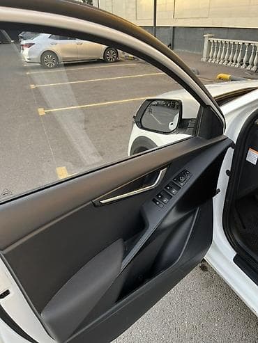 Kia Niro: 2022 г., 1.6 л, Гибрид, Кроссовер — 8