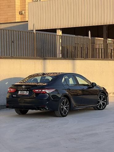 Toyota Camry: 2019 г., 2.5 л, Автомат, Бензин, Седан — 4