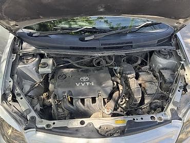 initial d: Toyota Ist: 2003 г., 1.3 л, Автомат, Бензин, Хэтчбэк — 10