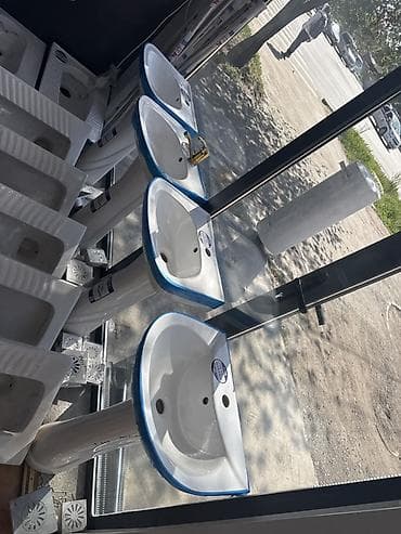 Раковина для ванной, Особенности: Глянцевое, Материал: Керамика