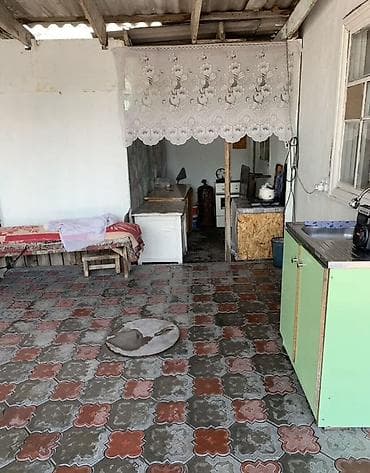 красная речка кыргызстан: ПРОДАЕТСЯ ДОМ . Барачного типа. Район базара возле милиции. Вода в — 10