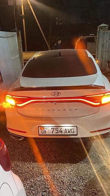 авто для такси: Kia Cadenza: 2019 г., Седан — 9