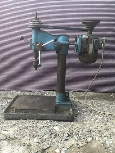 трость с люлькой: Настольный сверлильный станок с ремённой передачей - Конструкция — 2