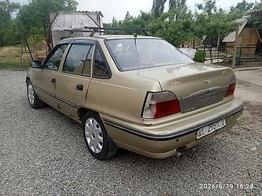 бу чехол: Daewoo Nexia: 2008 г., 1.5 л, Механика, Бензин, Седан — 4