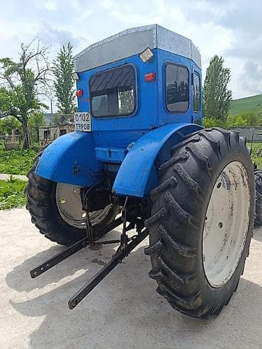 Дисковые плуги: Трактор колесный, полноприводный (4x4), с кабиной. Характеристики и — 4
