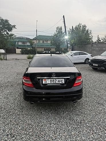 Mercedes-Benz C-Class: 2010 г., 3 л, Автомат, Бензин, Седан — 3