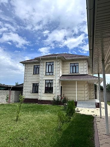 в воронцовке: 🏡 Загородный дом мечты у подножия гор! ⛰️ ✨ Продаётся двухэтажный дом — 1