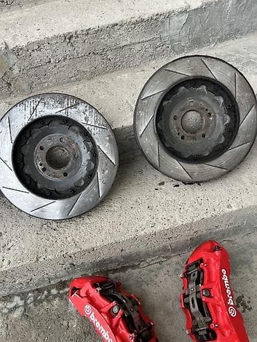 супор: Тормозной комплект Brembo (передняя ось) Состав: - Пара — 5