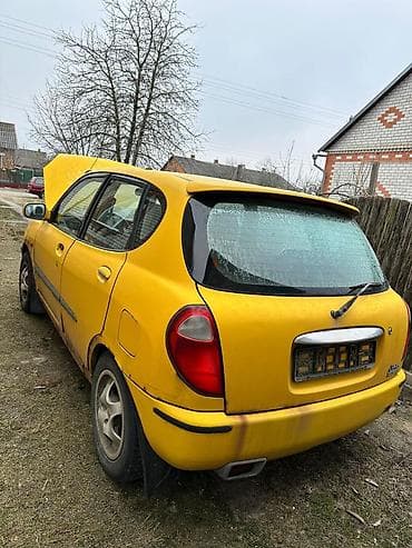145 13: Daihatsu Sirion: 1998 г., 1 л, Механика, Бензин, Хэтчбэк — 8